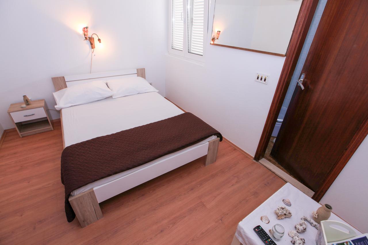 Ferienwohnung Robinson Dora Putniković Exterior foto